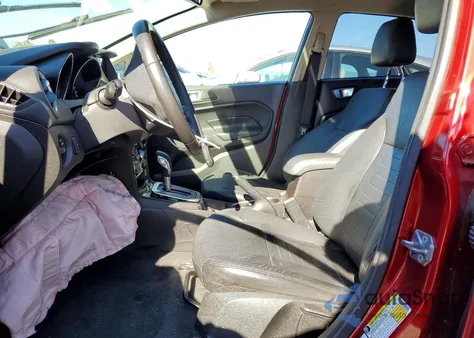 2016 Ford Fiesta Titanium z USA, uszkodzony, nr VIN 3FADP4FJ3GM120182